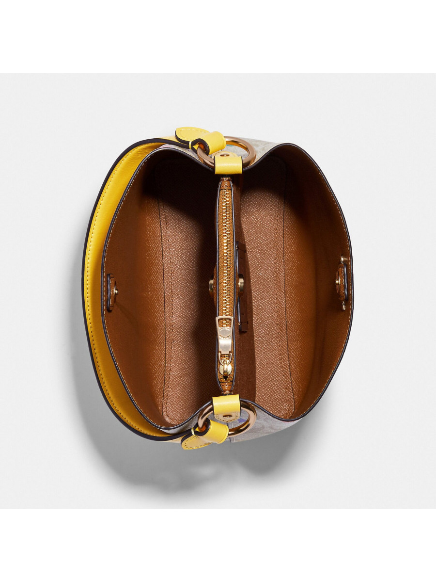 Сумка Coach Small Town Bucket Bag In Signature Canvas With Dreamy Veggie Print - Gold/Light Khaki/Retro Yellow