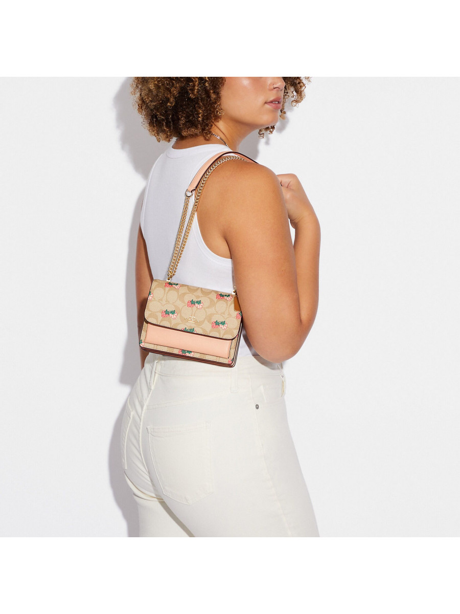 Сумка Coach Mini Klare Crossbody In Signature Canvas With Strawberry Print - Gold/Light Khaki Multi