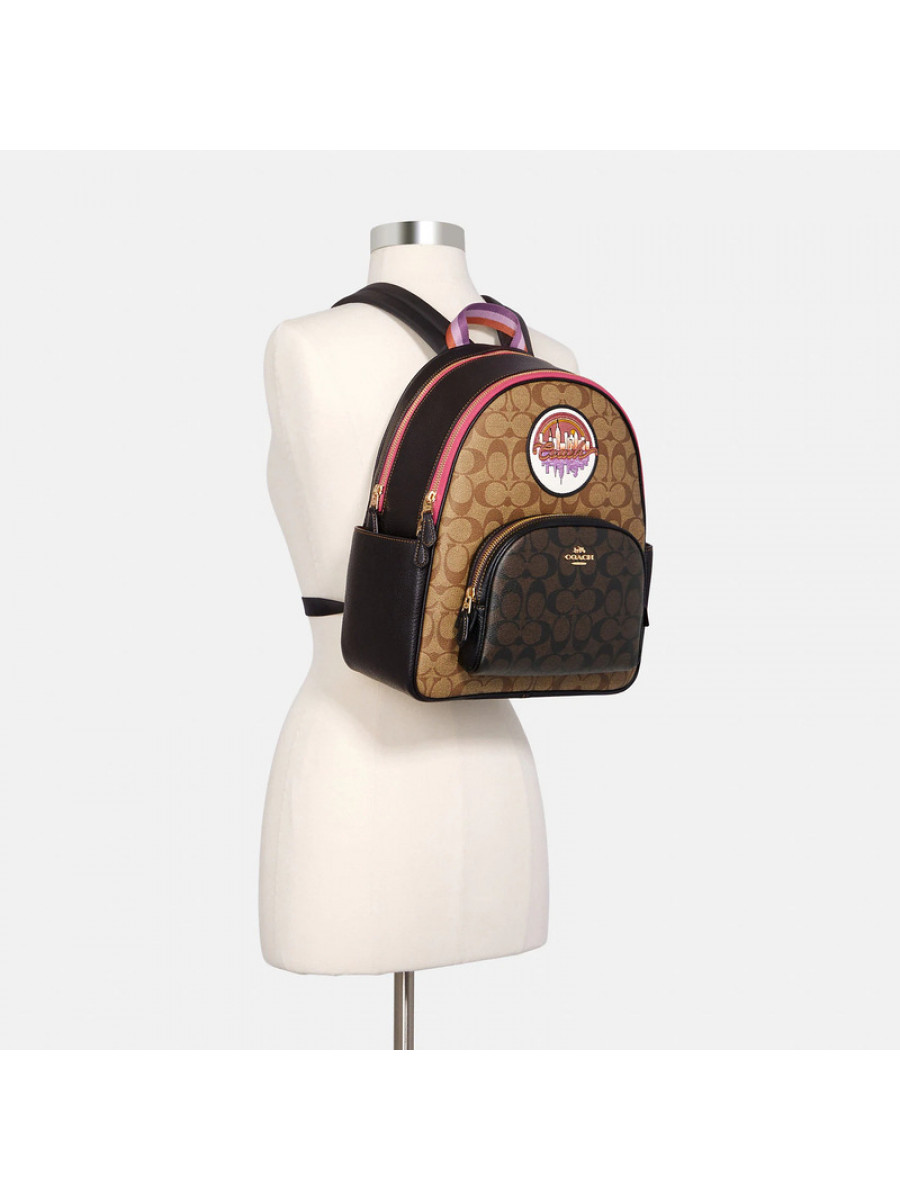 Рюкзак Coach Court Backpack In Blocked Signature Canvas With Souvenir Patches – Khaki/Brown Multi