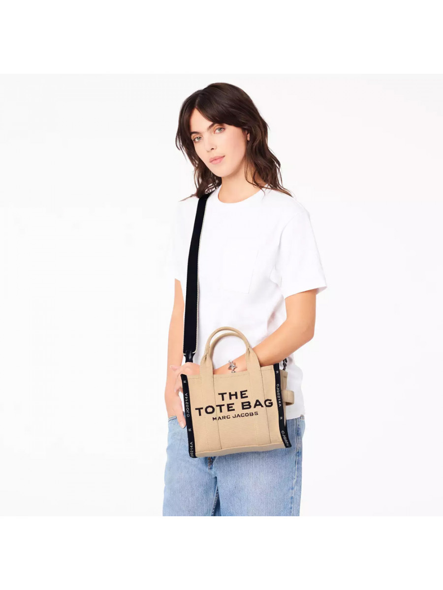 СУМКА MARC JACOBS THE JACQUARD SMALL TOTE BAG WARM SAND