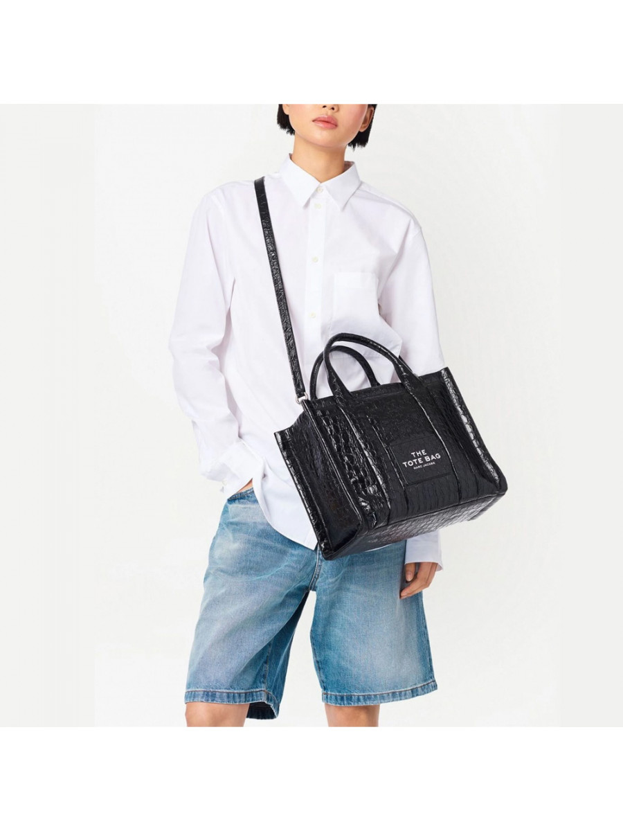 СУМКА MARC JACOBS THE MEDIUM CROC-EMBOSSED TOTE BAG BLACK