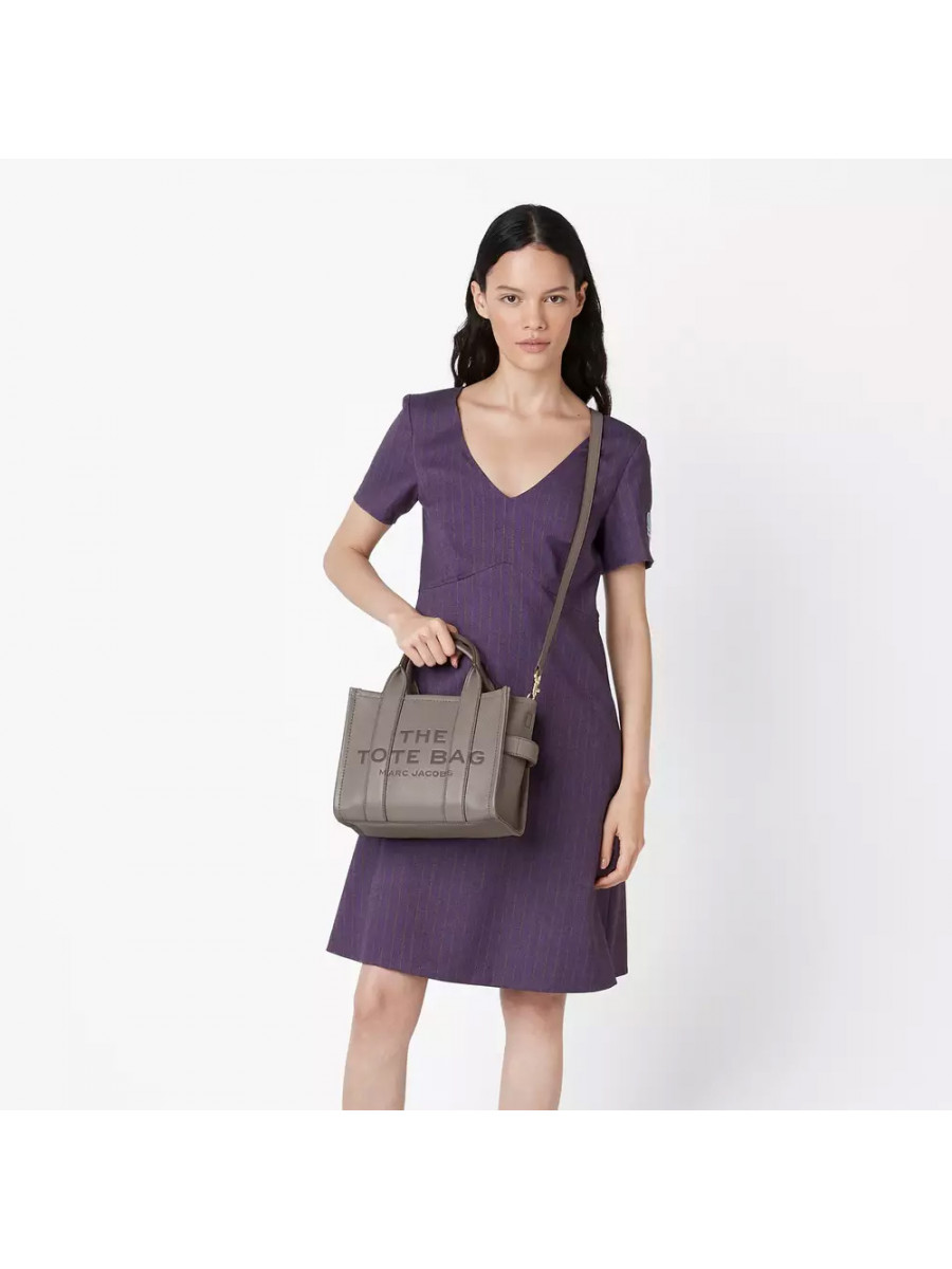 СУМКА MARC JACOBS THE LEATHER SMALL TOTE BAG CEMENT