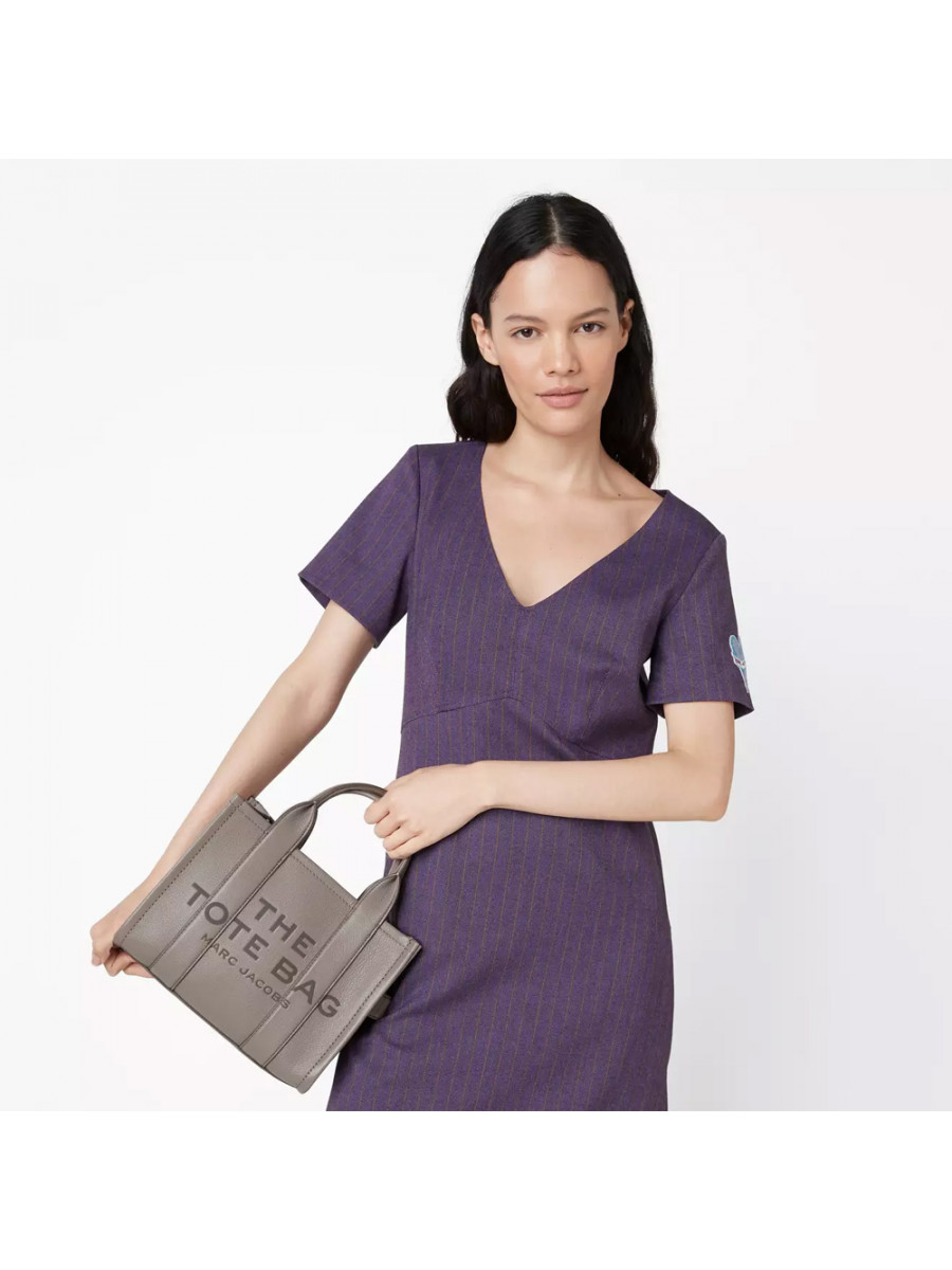 СУМКА MARC JACOBS THE LEATHER SMALL TOTE BAG CEMENT