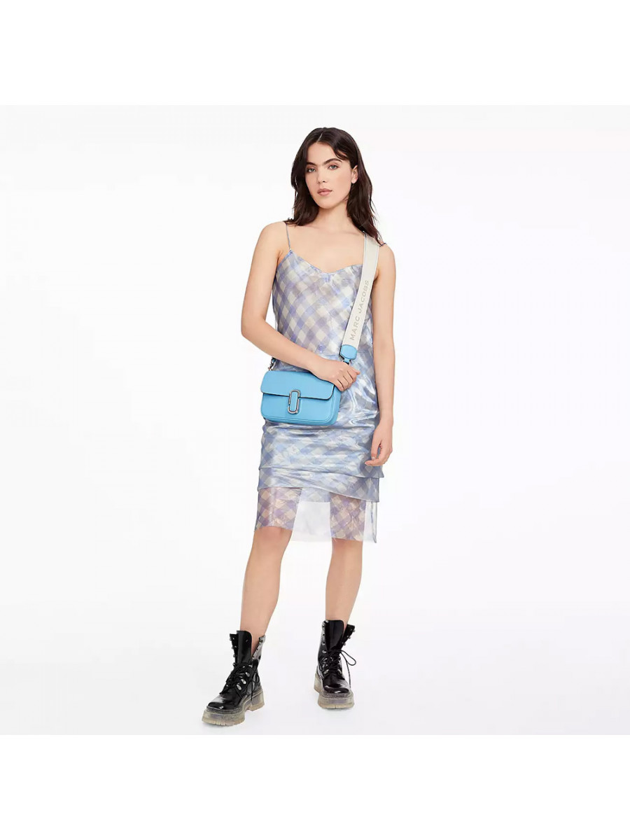 СУМКА THE J MARC SHOULDER BAG AIR BLUE