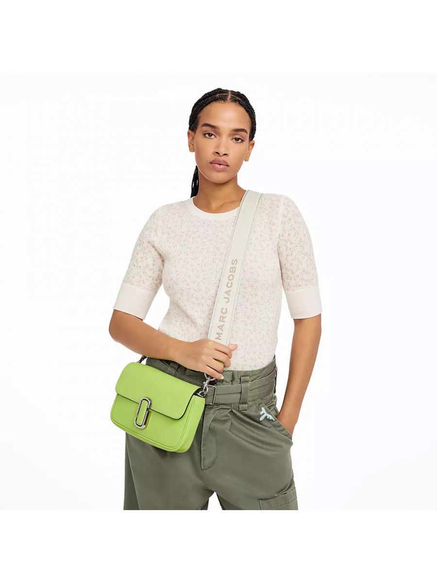 СУМКА THE J MARC SHOULDER BAG GREEN GLOW