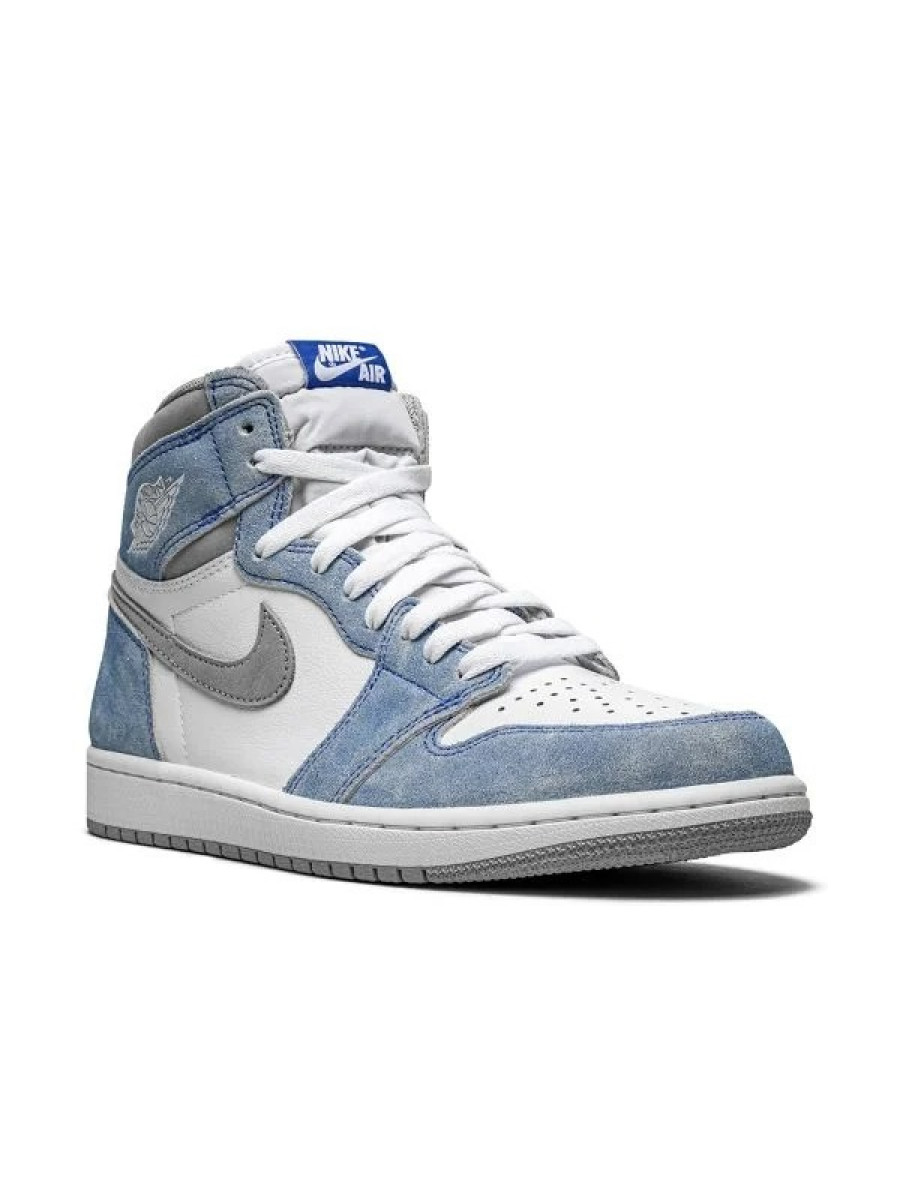 Кроссовки Nike Air Jordan 1 Retro High Hyper Royal Голубые Nike
