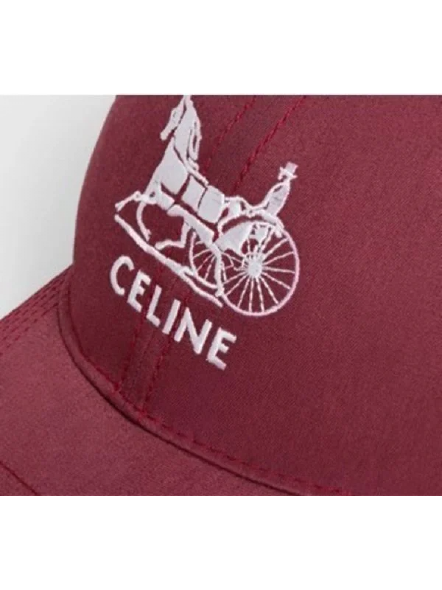 Бейсболка Celine Красная