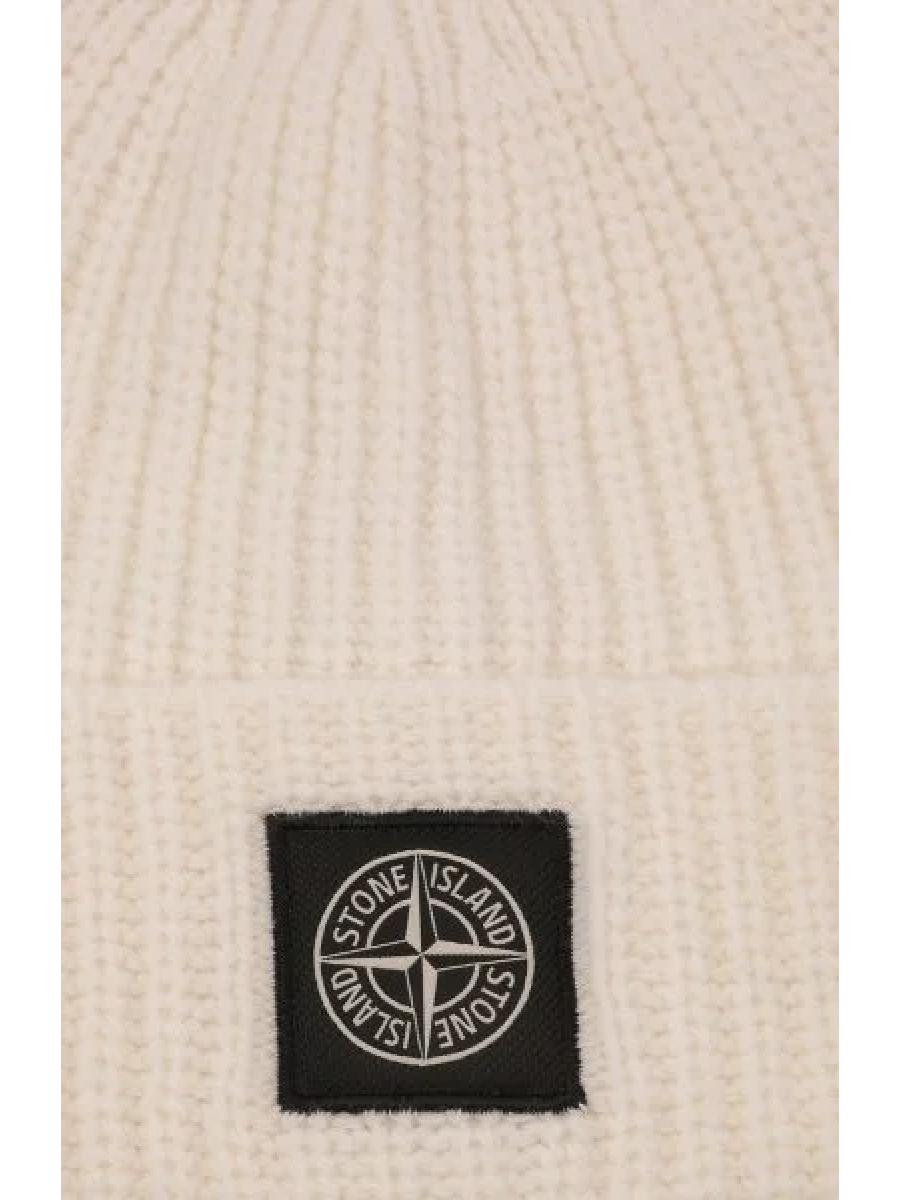 Шапка Stone Island Кремовая